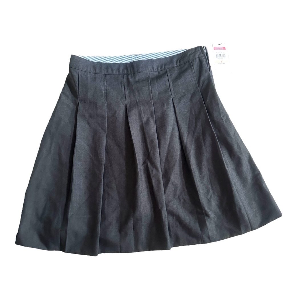 NWT Tommy Hilfiger School Uniform Pleated Skirt Womens size 2